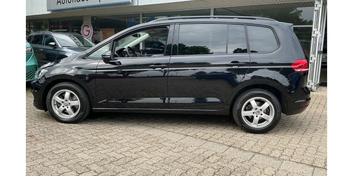 VW Touran 19.045 km 25.990 &euro; Wendeburg 38176