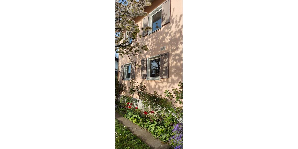 Etagenwohnung Tettnang - 6 Zimmer, 150 m&sup2;, 2.000&euro; | Angebot:26285260