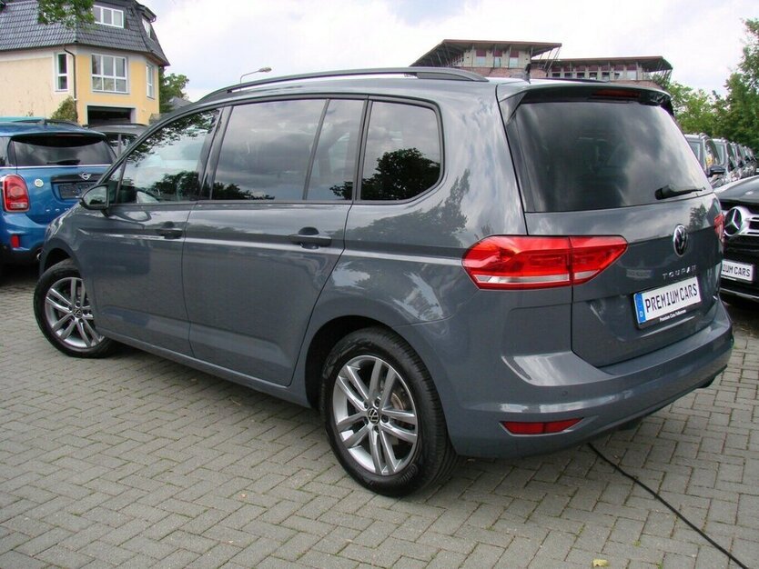 Touran 1.5TSI Comfortline 7-Sitzer Pano Standheizu