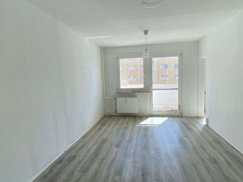 Wohnung zum Mieten in Schöneck 315 € 56.65 m²