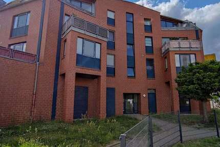 Wohnung zum Mieten in Bitterfeld 390 € 61.11 m²