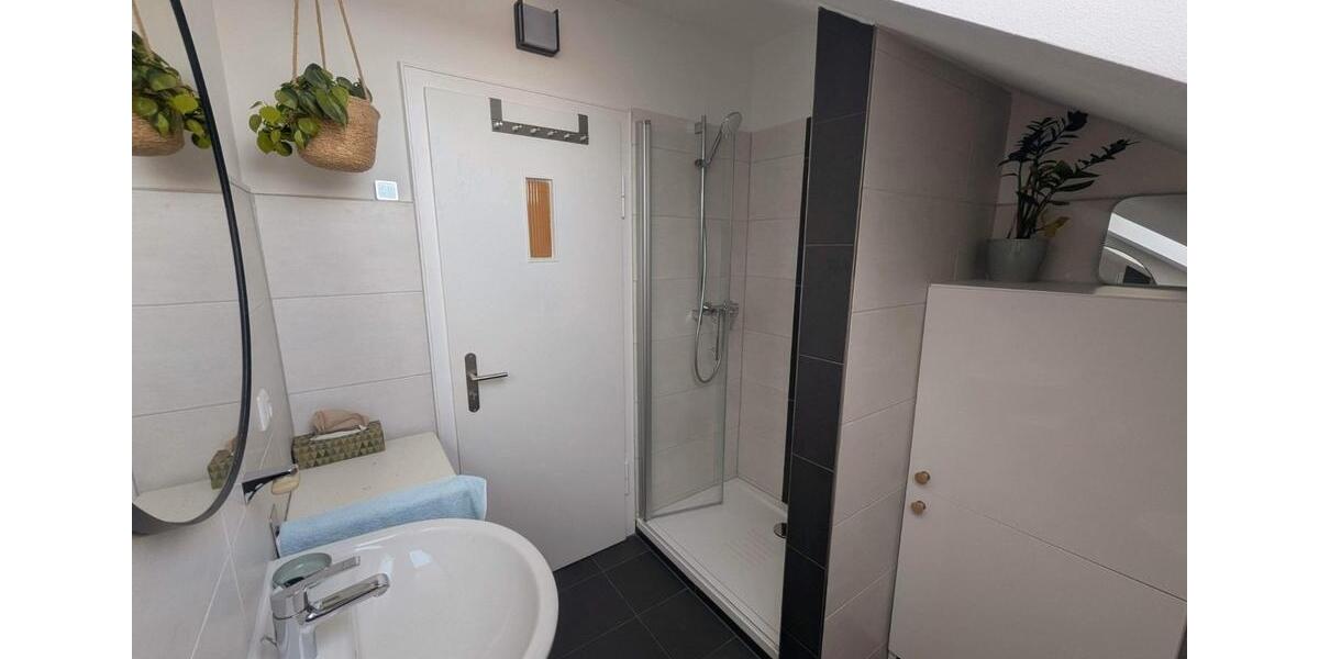 Dachgeschoßwohnung Hallstadt - 3 Zimmer, 63 m&sup2;, 245.000&euro; | Angebot:26767575