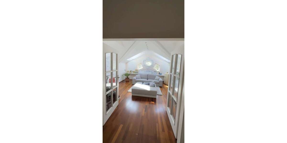 Etagenwohnung Augsburg Innenstadt - 5 Zimmer, 169 m&sup2;, 2.300&euro; | Angebot:25994589