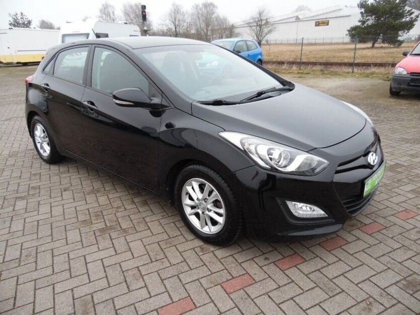 i30