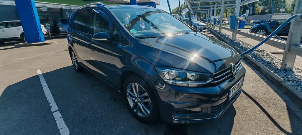 VW Touran 116.213 km 21.700 € Plochingen 73207