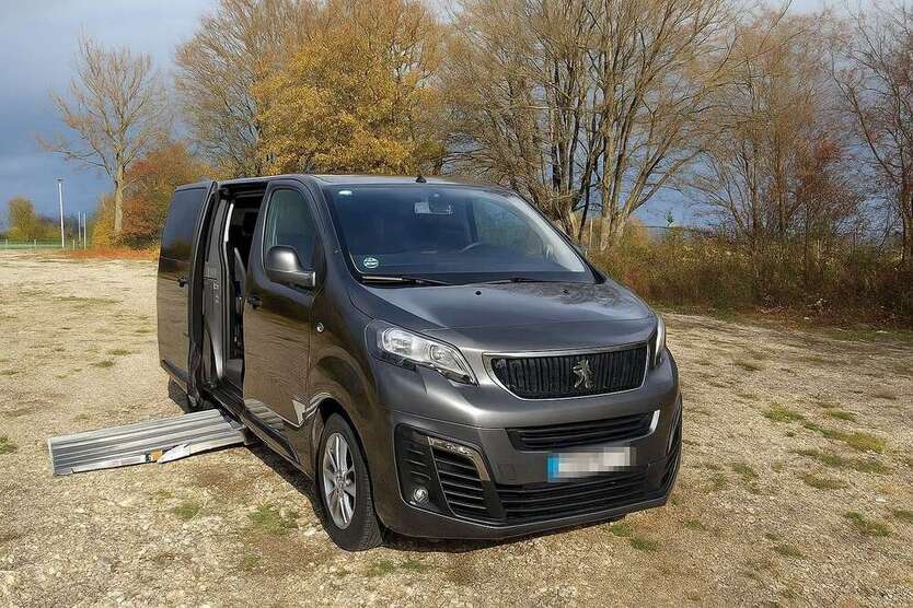 Peugeot Expert 9.965 km 75.599 € Esslingen 73734