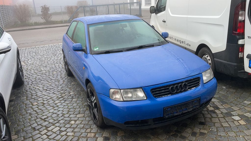 Audi A3 173.000 km 2.777 &euro; Kissing 86438