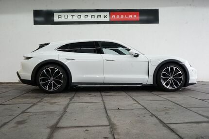 Porsche Taycan 30.000 km 83.880 € Asslar 35614