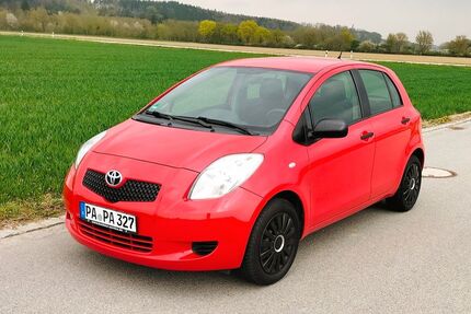 Toyota Yaris 167.000 km 2.500 &euro; Pocking 94060