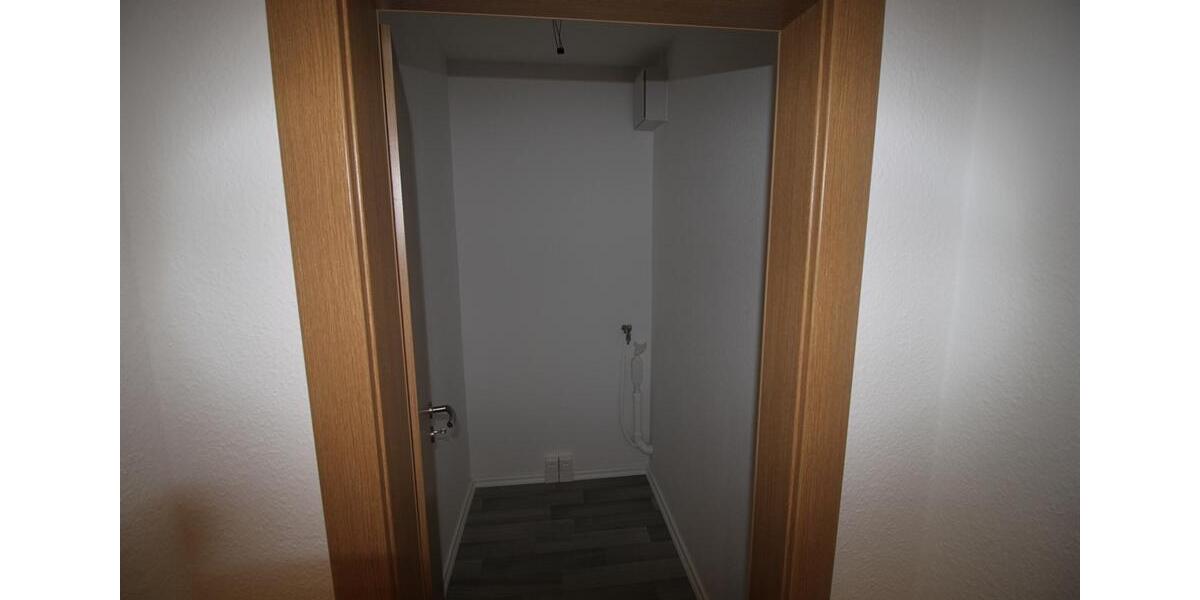 Etagenwohnung Borna - 2 Zimmer, 64 m&sup2;, 390&euro; | Angebot:19451112