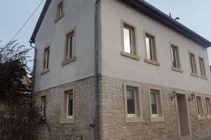 Haus Sprendlingen - 4 Zimmer, 105 m&sup2;, 840&euro; | Angebot:26694282