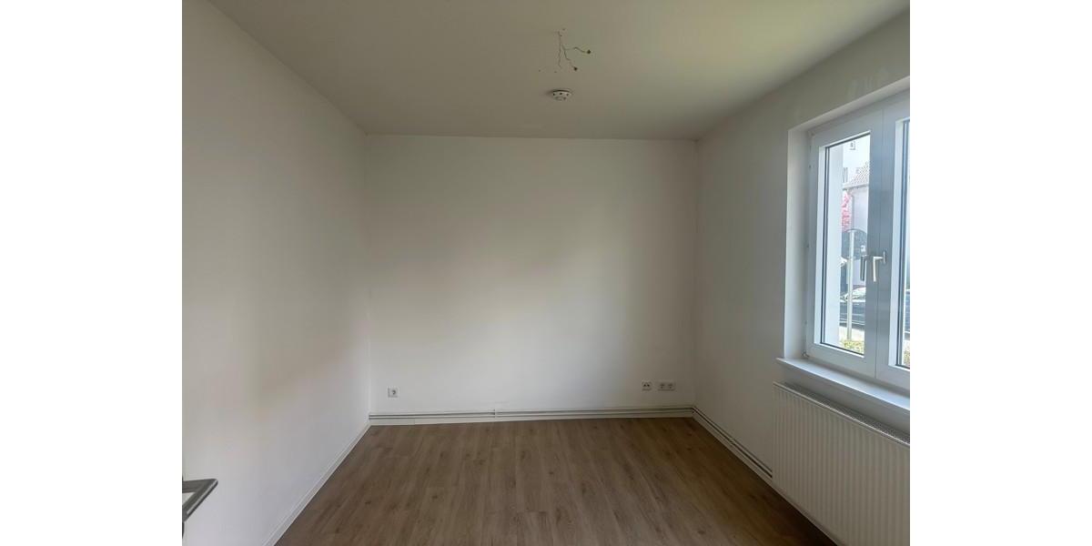 Erdgeschoßwohnung Oldenburg Bloherfelde - 4.5 Zimmer, 70 m&sup2;, 767&euro; | Angebot:26291250