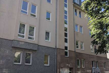 ruhige Erdgeschosswohnung mit Terrasse zum Innenhof *ab sofort verfügbar* 2 zimmer