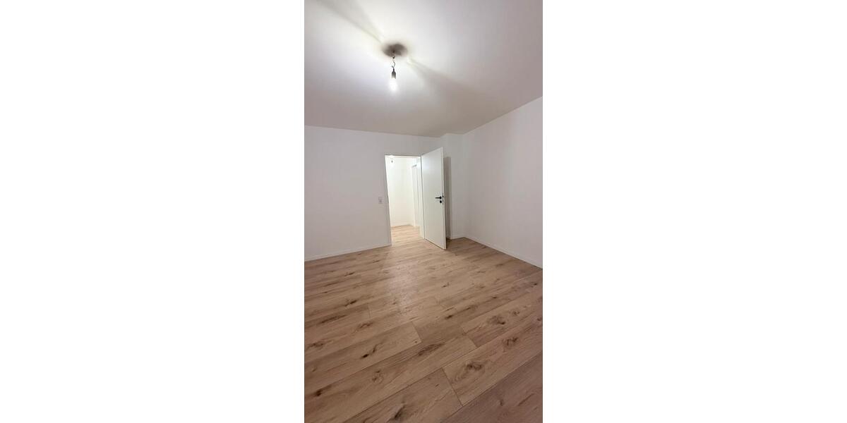 Erdgeschoßwohnung Pirmasens - 1 Zimmer, 40 m&sup2;, 450&euro; | Angebot:26400535