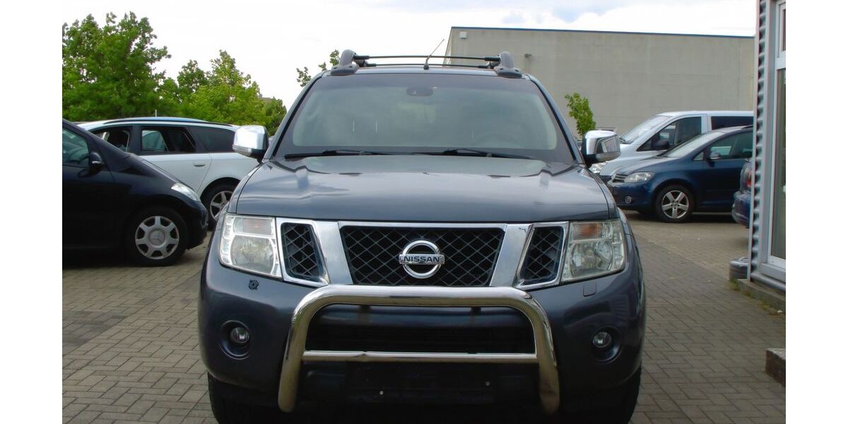 Nissan Navara 192.000 km 8.800 &euro; Magdeburg 39128