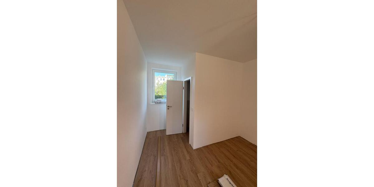Etagenwohnung Cottbus - 3 Zimmer, 88 m&sup2;, 1.056&euro; | Angebot:26620748