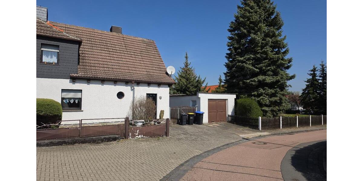 Doppelhaushälfte Hettstedt - 4 Zimmer, 85 m&sup2;, 120.000&euro; | Angebot:26211827