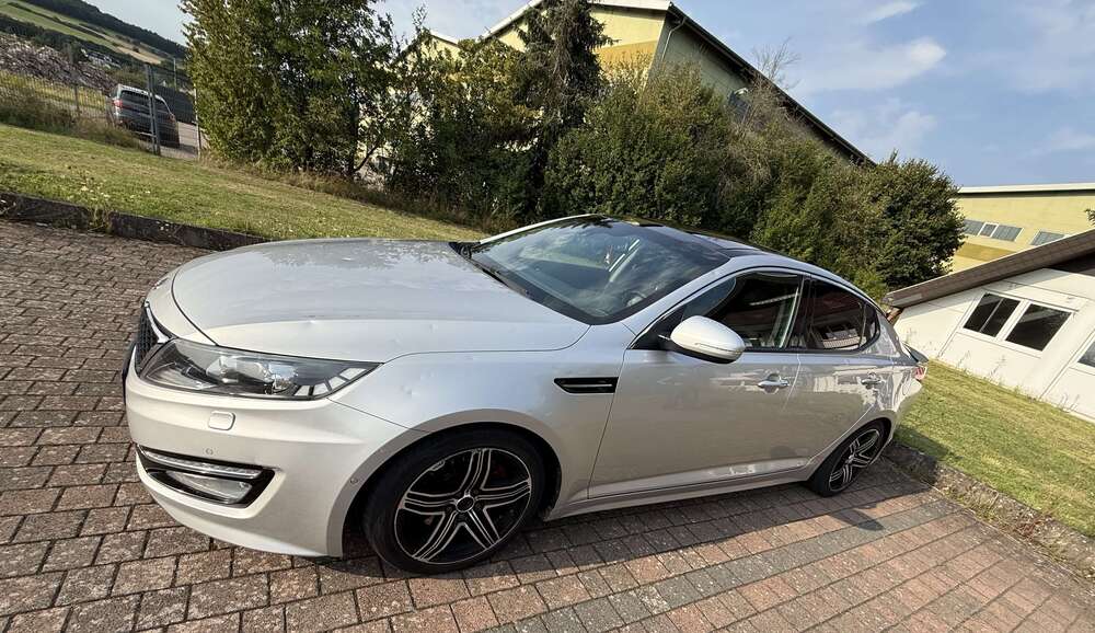 Kia Optima 159.000 km 13.500 € Siegbach 35768