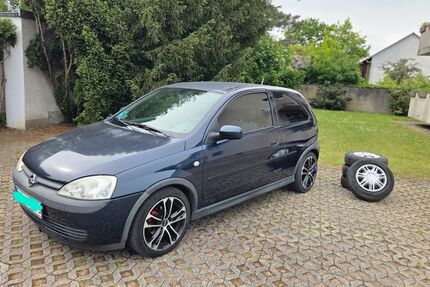 Opel Corsa 251.000 km 1.150 &euro; Bruchsal 76646