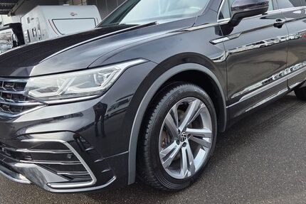 VW Tiguan 83.200 km 28.480 &euro; Düren 52351