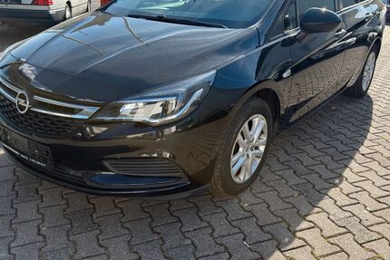 Opel Astra 131.818 km 8.499 € Elz 65604