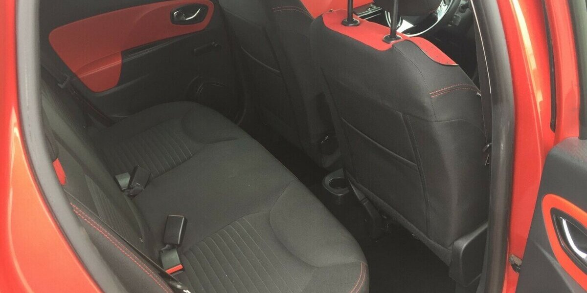 Renault Clio Kombi,Nav,Klimaaut.,Sond. Mod.! Tüv 03/28! 163.000 km 5.400 &euro; Himmelkron 95502