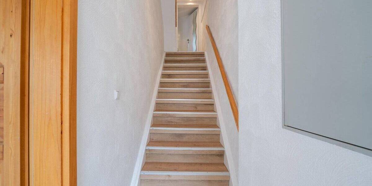 Einfamilienhaus Kirchhain - 5 Zimmer, 146 m&sup2;, 249.500&euro; | Angebot:26569290
