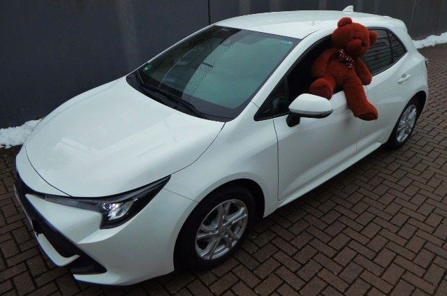 Toyota Corolla 8.765 km 17.411 &euro; Kreuztal-Krombach 57223