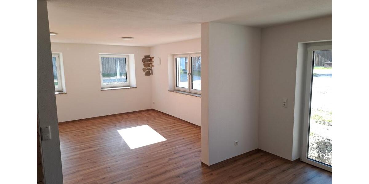 Erdgeschoßwohnung Marktoberdorf - 3 Zimmer, 104 m&sup2;, 1.545&euro; | Angebot:26327171