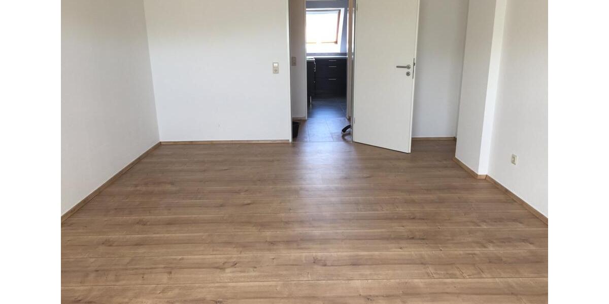 Etagenwohnung Bad Krozingen - 3 Zimmer, 80 m&sup2;, 1.090&euro; | Angebot:25569337