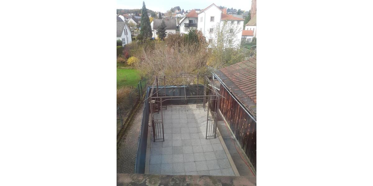 Einfamilienhaus Hochspeyer - 8 Zimmer, 194 m&sup2;, 289.000&euro; | Angebot:27062413