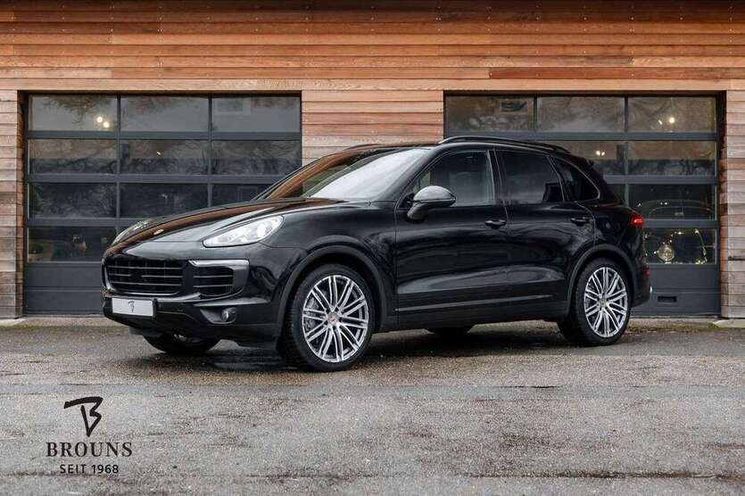 Porsche Cayenne 60.000 km 40.950 € Aachen 52072