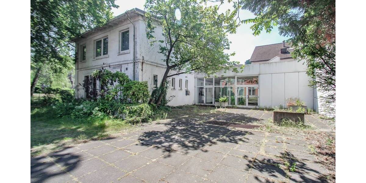 3000 m² INVESTProjekt - MFH - Jugendzentrum - MAN Gästehaus - Fußgängerzone zimmer