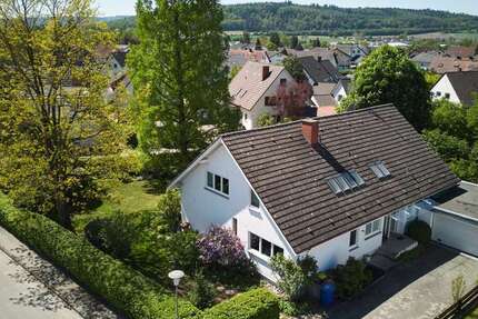 Haus Hilzingen - 6 Zimmer, 325 m&sup2;, 1.200.000&euro; | Angebot:26801831