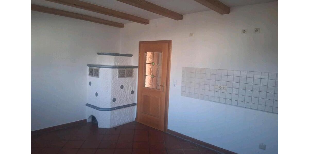 Erdgeschoßwohnung Cham - 2 Zimmer, 100 m&sup2;, 720&euro; | Angebot:25929833