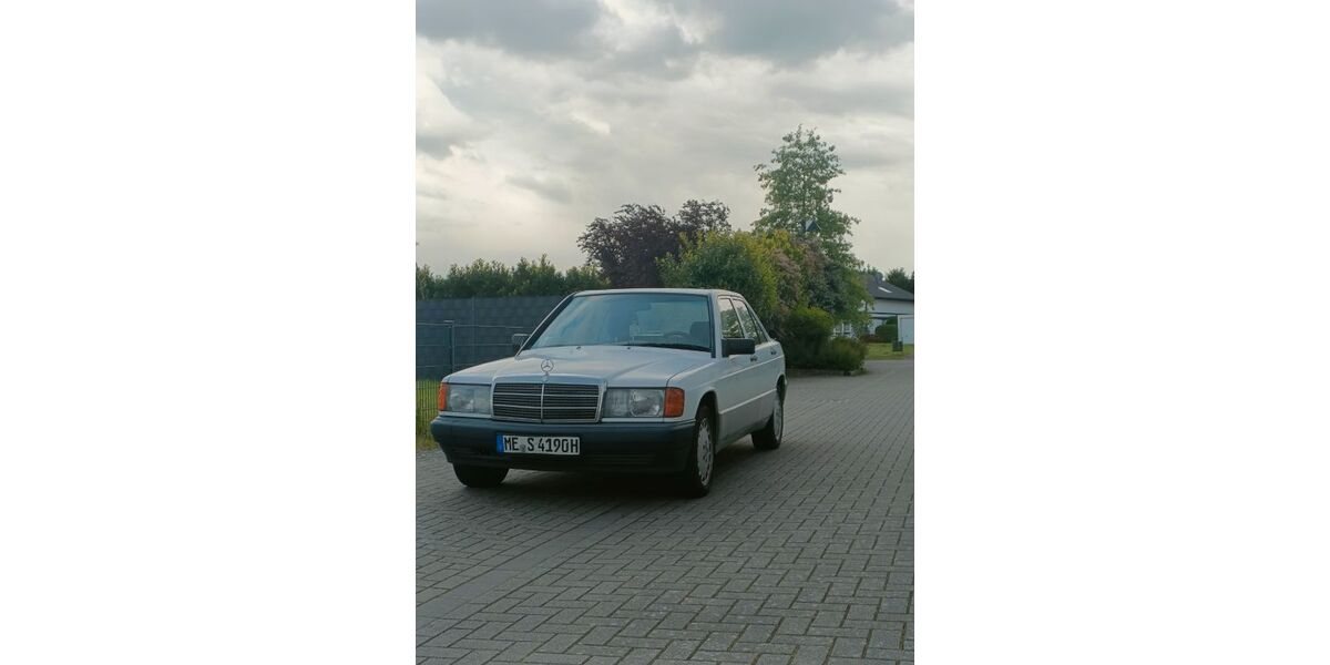 Mercedes-Benz 190 215.500 km 2.500 &euro; Langenfeld (Rheinland) 40764
