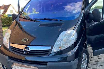 Opel Vivaro 210.000 km 9.000 &euro; Lübeck 23570