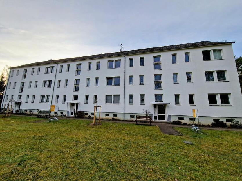 Niedliche 2-Zimmer-Wohnung in sehr ruhiger Lage in Brahlstorf zimmer