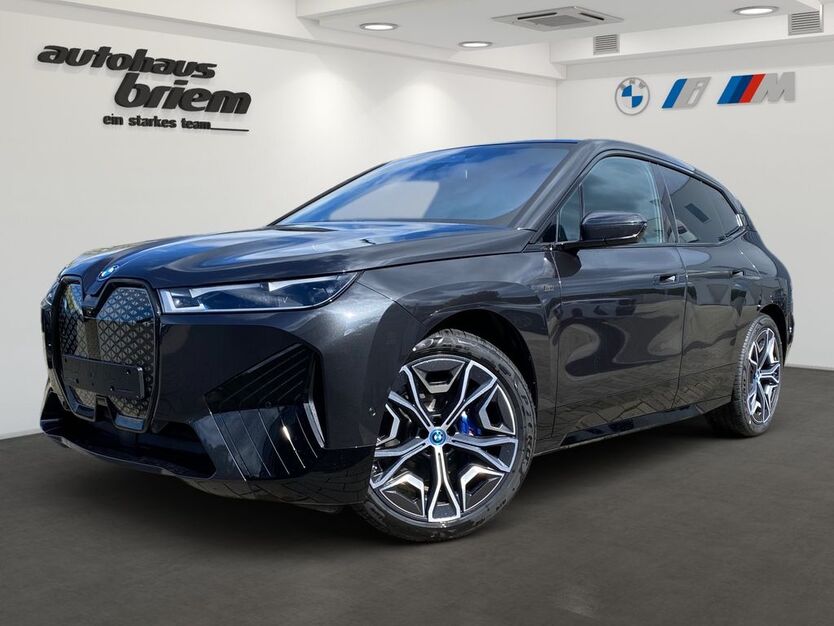 BMW iX 5.990 km 114.923 € Nürtingen 72622