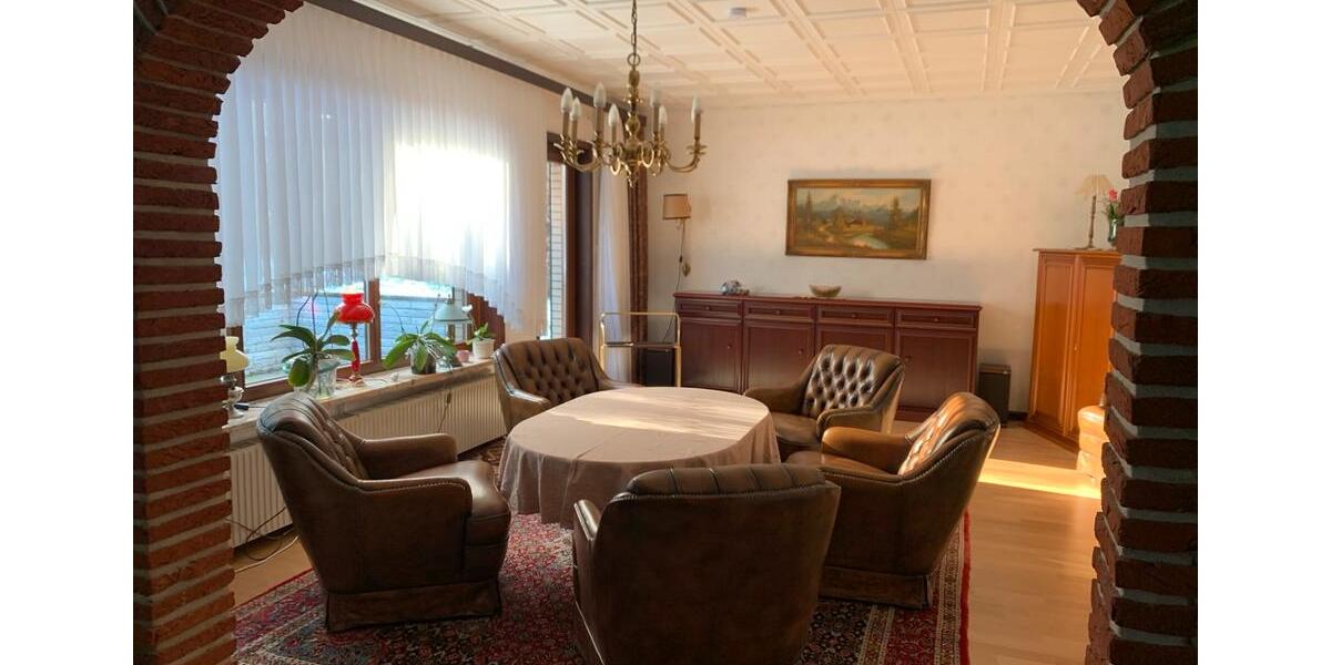 Einfamilienhaus Lüneburg - 6 Zimmer, 170 m&sup2;, 320.000&euro; | Angebot:27084192