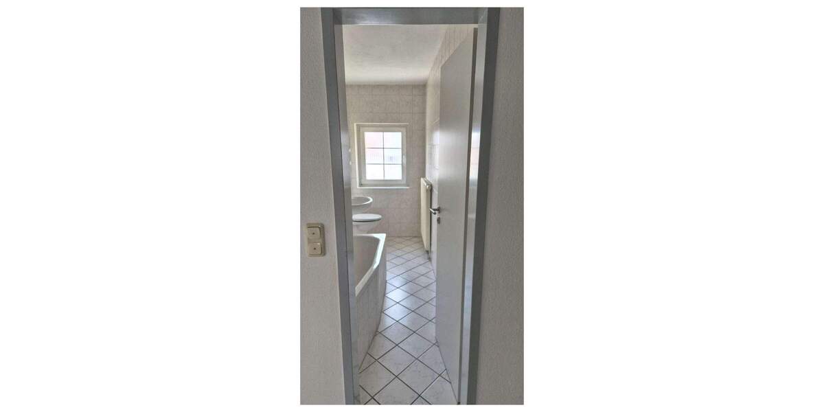 Etagenwohnung Freiberg Freiberg Süd - 3 Zimmer, 72 m&sup2;, 435&euro; | Angebot:26451069