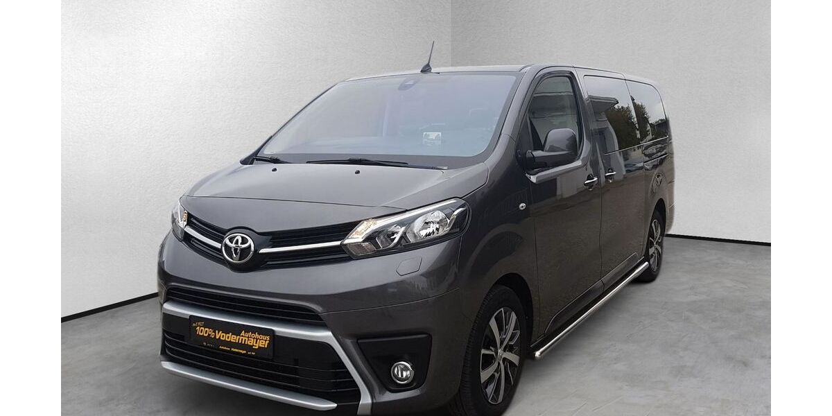 Toyota Verso 96.100 km 29.990 &euro; Rosenheim 83022