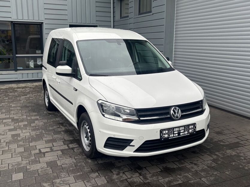 VW Caddy 69.272 km 17.990 € Berlin 13051