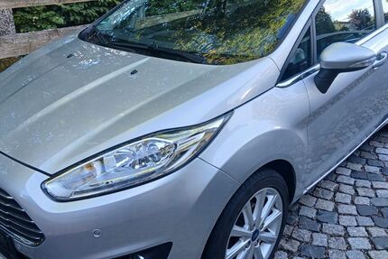 Ford Fiesta 115.000 km 6.899 &euro; Regensburg-Bernhardswald 93170