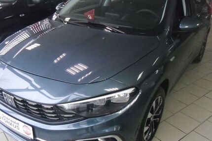 Fiat Tipo 13.266 km 15.900 &euro; Halle 06116