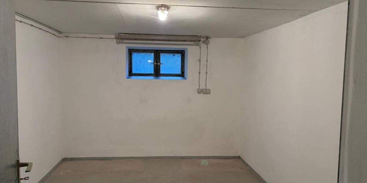 Mehrfamilienhaus, Wohnhaus Bad Windsheim - 7 Zimmer, 205 m&sup2;, 540.000&euro; | Angebot:25690491