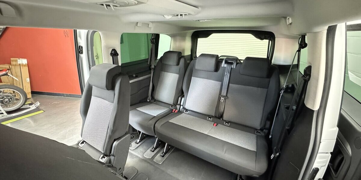 Opel Zafira Life Edition XL 2.0D 180 PS 9 Sitze LED 41.800 km 32.690 &euro; Lich 35423