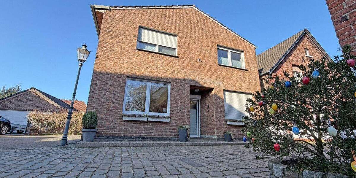 Einfamilienhaus Hünxe Krudenburg - 8 Zimmer, 246 m&sup2;, 550.000&euro; | Angebot:25684454