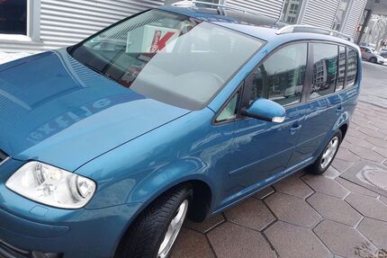 VW Touran 339.155 km 2.900 &euro; Hamburg 22549