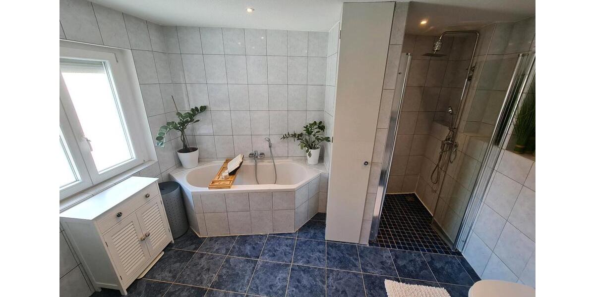 Einfamilienhaus Friesenheim - 5 Zimmer, 120 m&sup2;, 330.000&euro; | Angebot:26582582